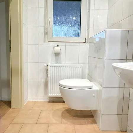Modern Voor 2 Personen In - 79-5 Friedeburg (Lower Saxony)